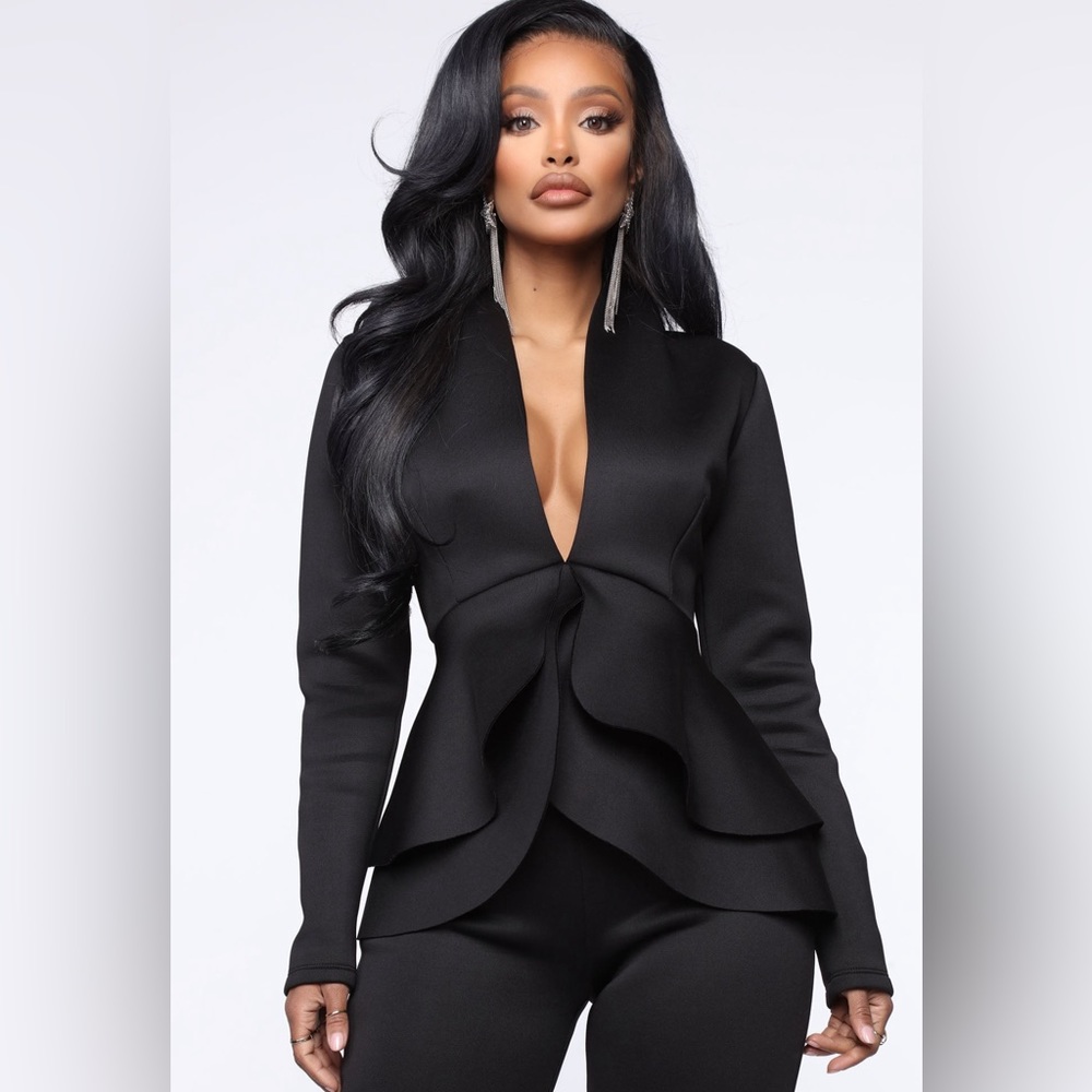 Sexy Black 2 piece suit/set in large